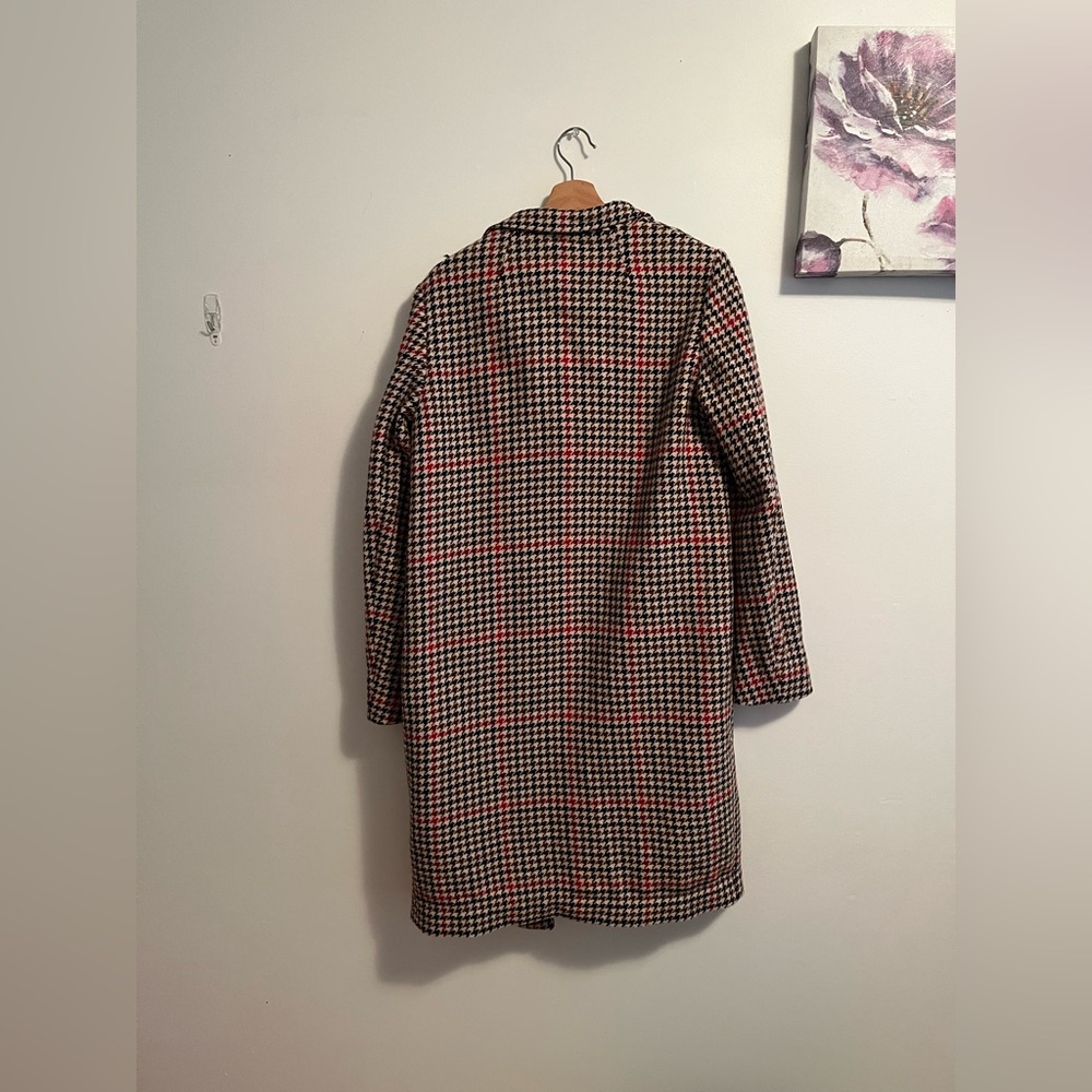 Babaton Houndstooth Coat - Black and Tan - Picture 14 of 15